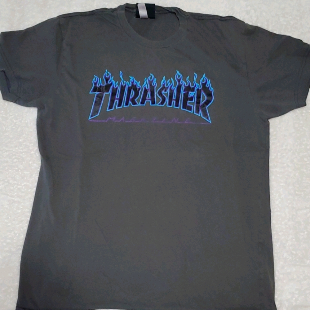 Tee shirt
